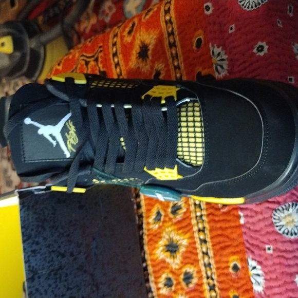 NWT Jordon 4 Thunders Retros Stock X Certified - Picture 2 of 7